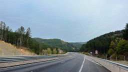 Цеков и Гвоздейков инспектираха отворената за движение магистрала „Европа“ между Калотина и Драгоман